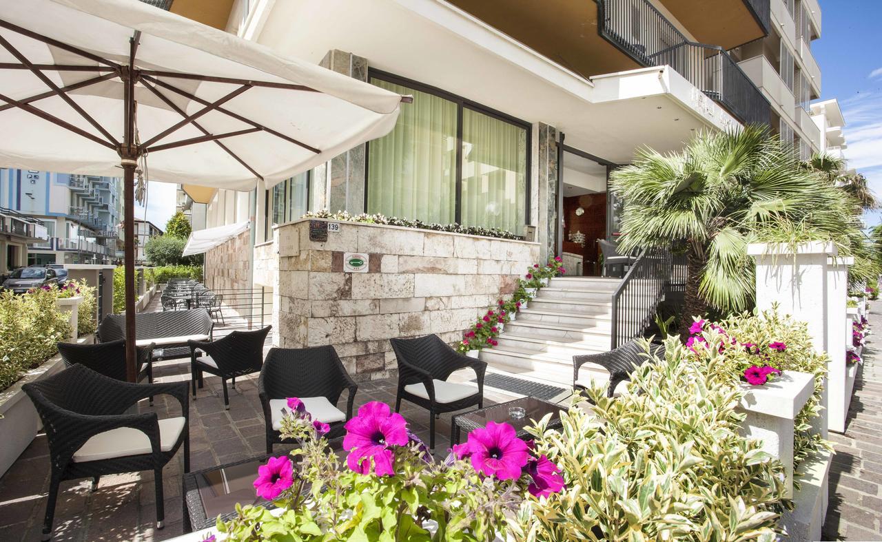 Hotel Brig Cattolica Kültér fotó