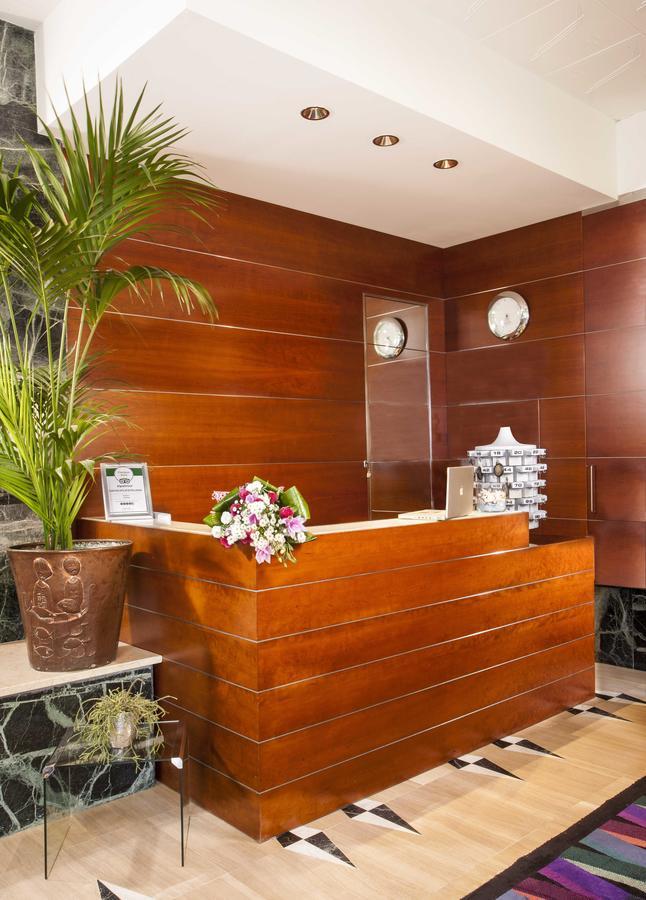 Hotel Brig Cattolica Kültér fotó