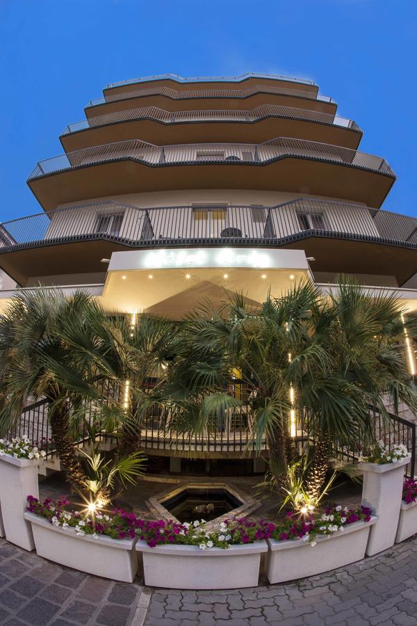 Hotel Brig Cattolica Kültér fotó